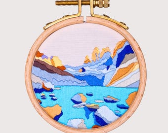 Schema di ricamo della Cordillera del Paine: paesaggio montano del Cile (tutorial digitale in PDF)