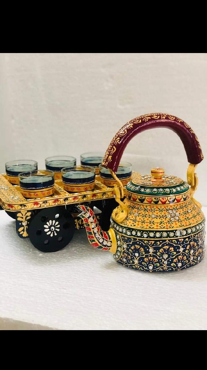 théière indienne, service à thé, bouilloire pot en aluminium, art la main indien, multicolore | bouilloire 6 pièces, 4 verres, support