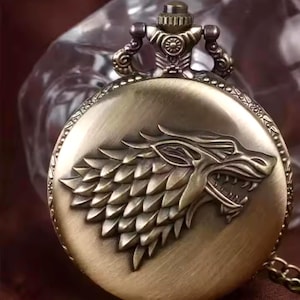 GU TONG Wolf Design Quartz Necklace Antique Style Pocket Watch.