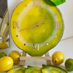 Lemon resin wall clock - Bright citrus decor