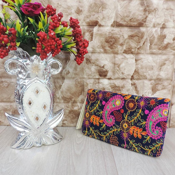 Clutch de fiesta de diseño, clutch moderno ultra delgado con borla, bolso de embrague boho para mujer con múltiples ranuras para dinero, tarjetas, teléfono inteligente