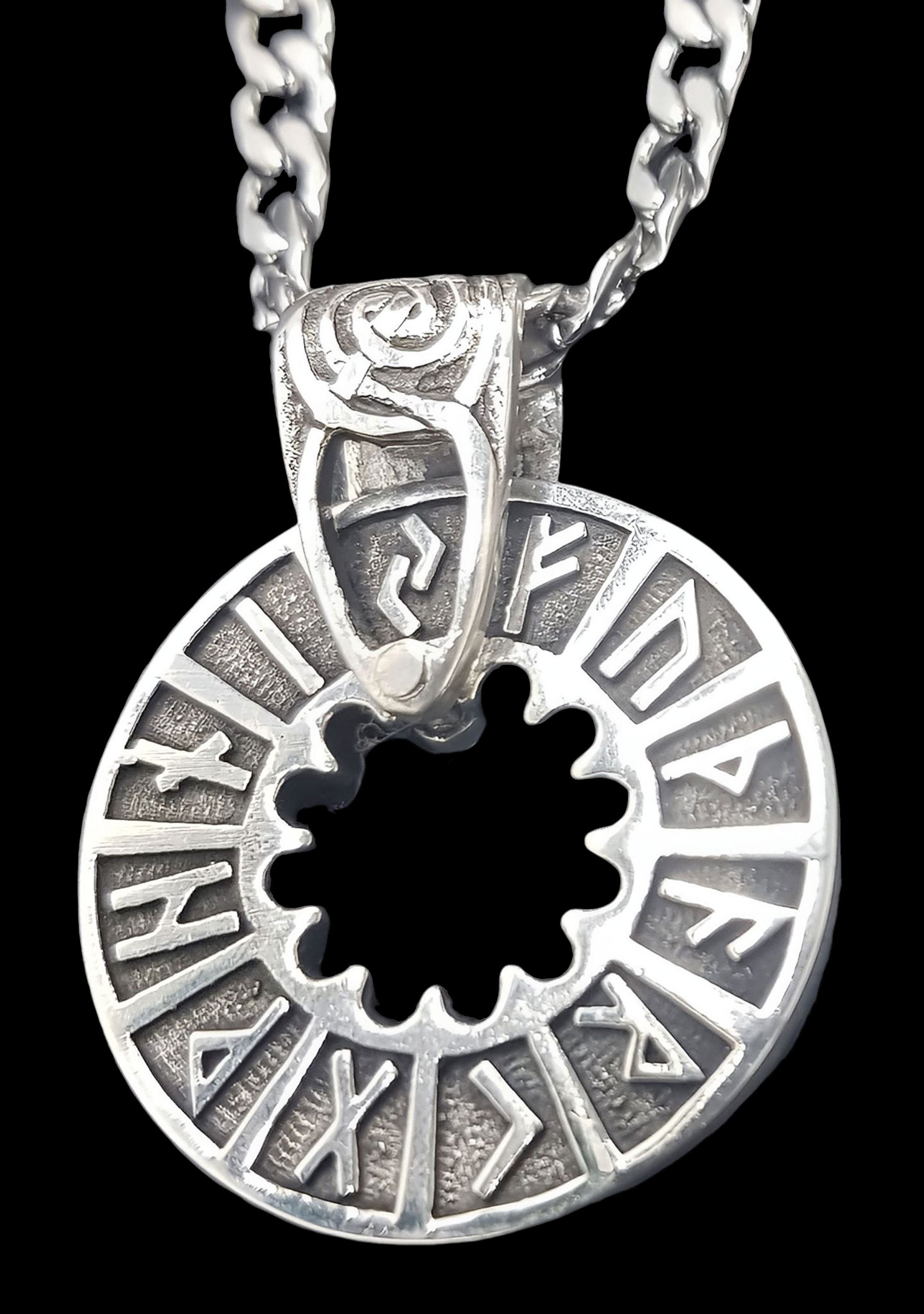 Viking runes selector medal 3 cm 13 gr handmade in 925 silver