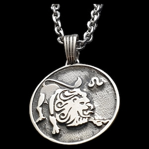 Wisior ze znakiem zodiaku LEW o średnicy 3 cm ze srebra próby 925, wykonany ręcznie od 23 lipca do 22 sierpnia