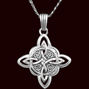 Witch Knot and Triquetra Pendant in 925 Sterling Silver Handmade 3 cm 10 gr Wicca