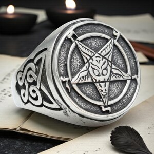 Anillo Baphomet Plata de Ley 925 Sello Bafomet Macizo 14 Gramos Hecho a Mano Joyeria Ocultista Solve et Coagula Ritual Alquimia Cabra Mendez