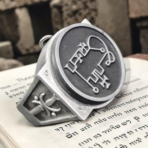 Marques PHENEX Ars Goetia Ring and Master's Sword 925 Silver Amulet of Eloquence and Poetry 2.2 x 1.8 cm 18gr Handmade Jewelry Demon 37