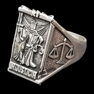 Anillo Carta Tarot La Justicia en Plata de Ley 925 Hecho a Mano