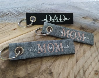 Personalized felt keychain with name * Grandma * MOM * DAD* GRANDPA Godfather Uncle Aunt Dad Mom