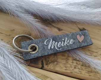 Personalized Keychain | Pendant with name | personal gift with heart | felt pendant