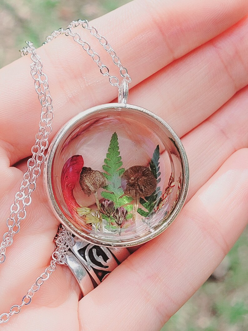 Pressed Flower Necklace Terrarium Necklace With Real Etsy