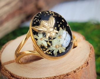 Pressed Flower And Bee Golden Ring