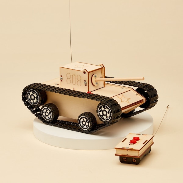 Personalized DIY Kit Radio Controlled Tank - Educational STEM Toy for Kids, Fun Science Crafts STEM Kit