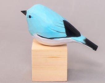 Hand-Carved Wooden Bird Figurine (Blue) – Decorative Painted Bird