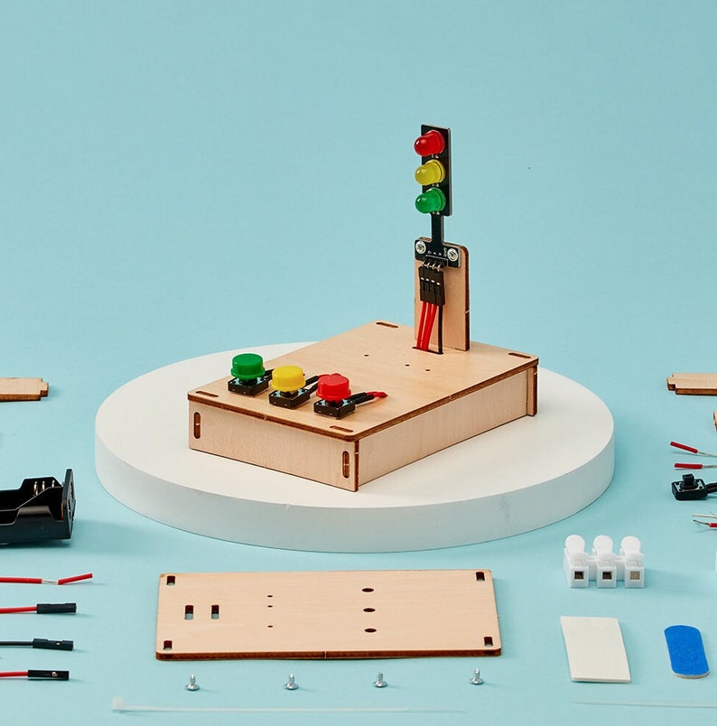 DIY Kit Traffic Lights Educational STEM Toy for Kids, Fun Science Crafts STEM Kit image 3