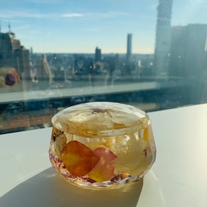 Beautiful Resin Jewelry Jar Flower Preservation #wedding flower preservation #jewelry dish  #resin #flower preservation #funeral flowers