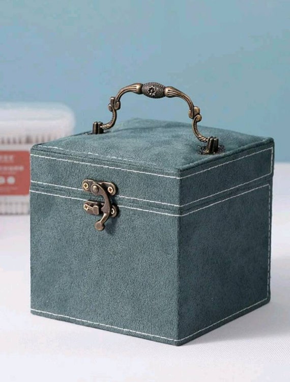Vintage Jewelry Box, Green Suede Jewelry Box. 