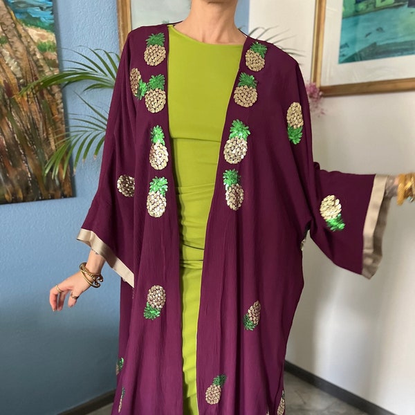 Paillettes ananas, broderie bordeaux. Abaya chic, kimono, caftan, veste longue, robe, cape, dégel. Robe de style arabe/irakien/Dubaï - Faite à la main