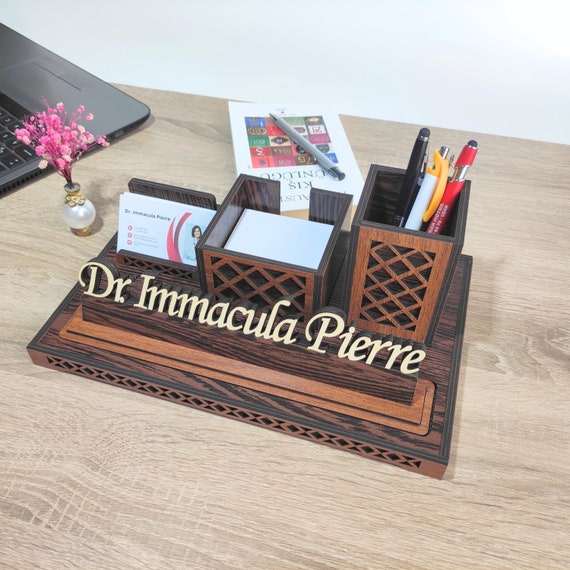 Custom Name Plate for Desk, Personalized Wood Plaque Sign, Office Decor, Graduation Desk Name Plate 2026, Gifts for Doctor