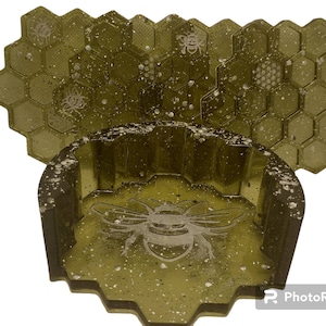 Bumble bee honeycomb coaster set