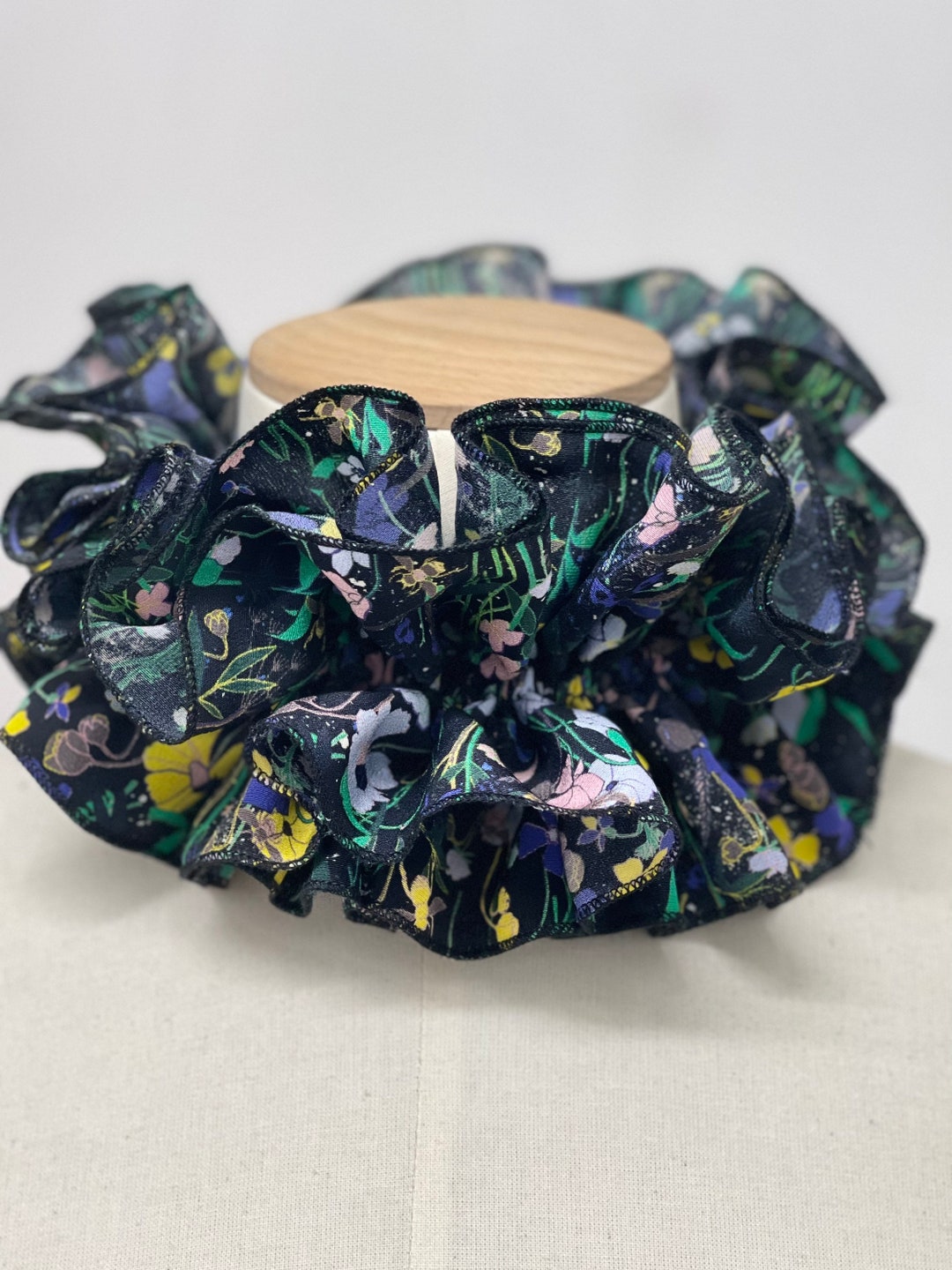 Flower Scrunchie , Beautiful Flower Print Scrunchie , Made From Silk - Etsy