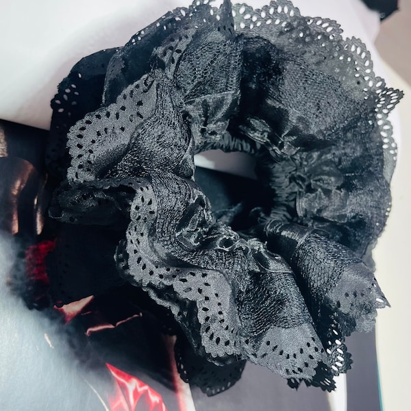 Beautiful   Esmeralda Black Queen size Scrunchie with3 layers of   lace