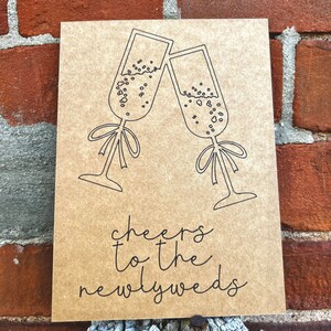 Cheers To The Newlyweds Carte de mariage vierge neutre 5 x 7
