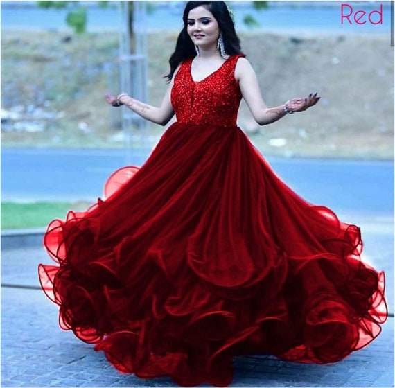 Share 145+ new designer party wear gown latest