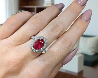 Anillo de compromiso de oro blanco de 14 k con rubí ovalado y doble banda con halo de diamantes, brillante anillo con diamantes, anillo de compromiso nupcial único, regalo para ella.