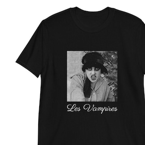 Wampiry, Vintage Unisex T-shirt, Koszulka filmowa, Casual Goth Shirt, , Koszulka Horror w alternatywnym stylu mody, Estetyczna koszulka Alt
