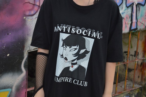 【新品未開封】MELT THE LADY gothic T-shirts GOTH FAMILIAR - Front Print T-Shirt Black