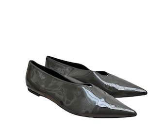 Celine by Phoebe Philo Glossy Olive Gray Patent leather pointed flats size 41 EU 11