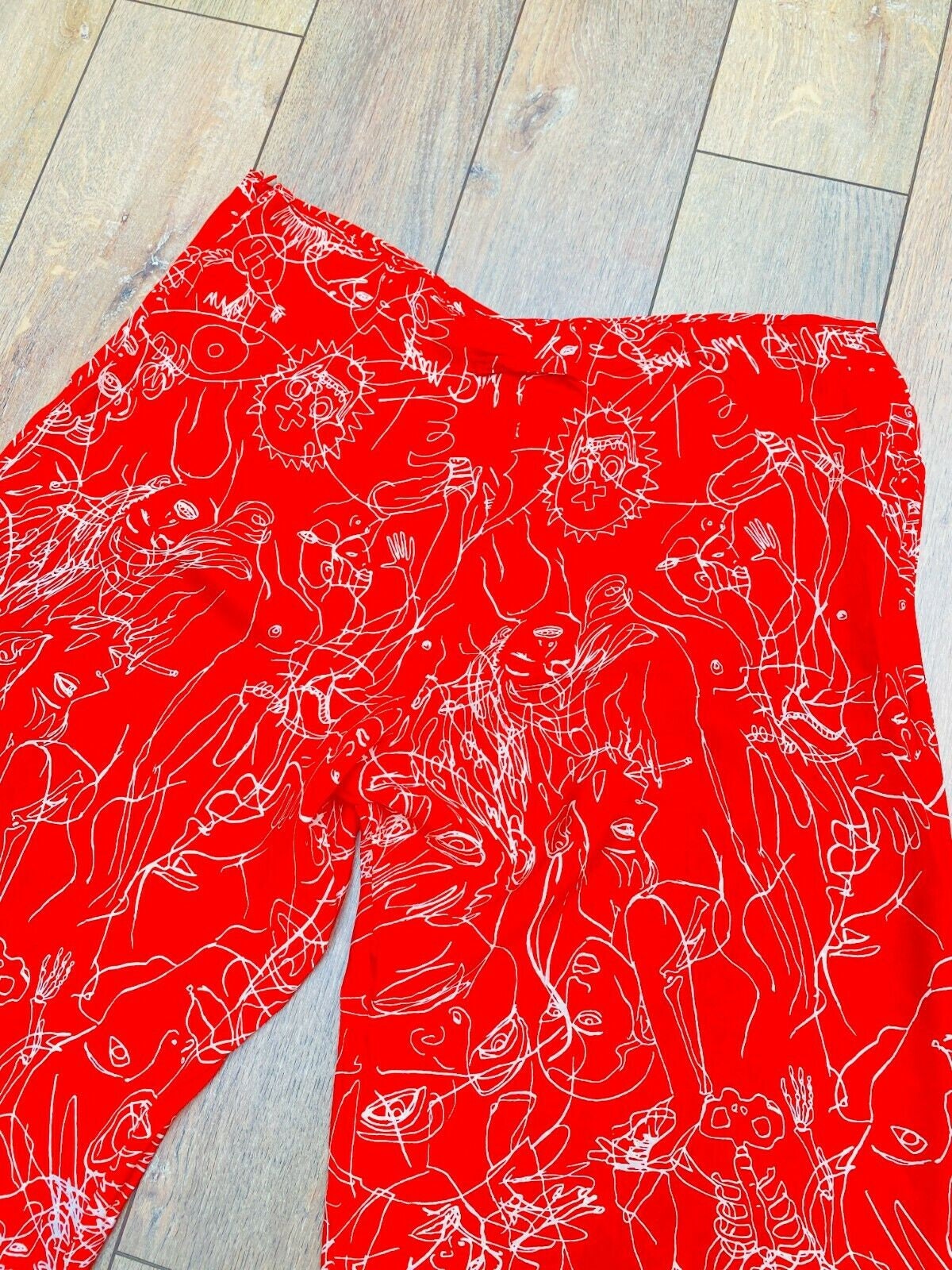 90s Jean Paul Gaultier Vintage Drawings Wide Red Silk Like 90s Jean Paul Gaultier Vintage Drawings Wide Red Silk Like