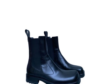 Dries Van Noten SS 2022 Black Square Chelsea Boots Size 44 / US 11