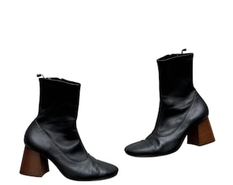 Celine by Phoebe Philo zwarte leren sokken met hakken, maat 38.5 (US 8.5).
