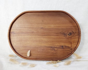 mytablesecret Natural Teakwood Oval/Moon Shape Serving Tray with Custom Name Engraving option. Dinnerware placemat tray.