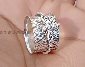 Bee Spinner Ring - Etsy Australia