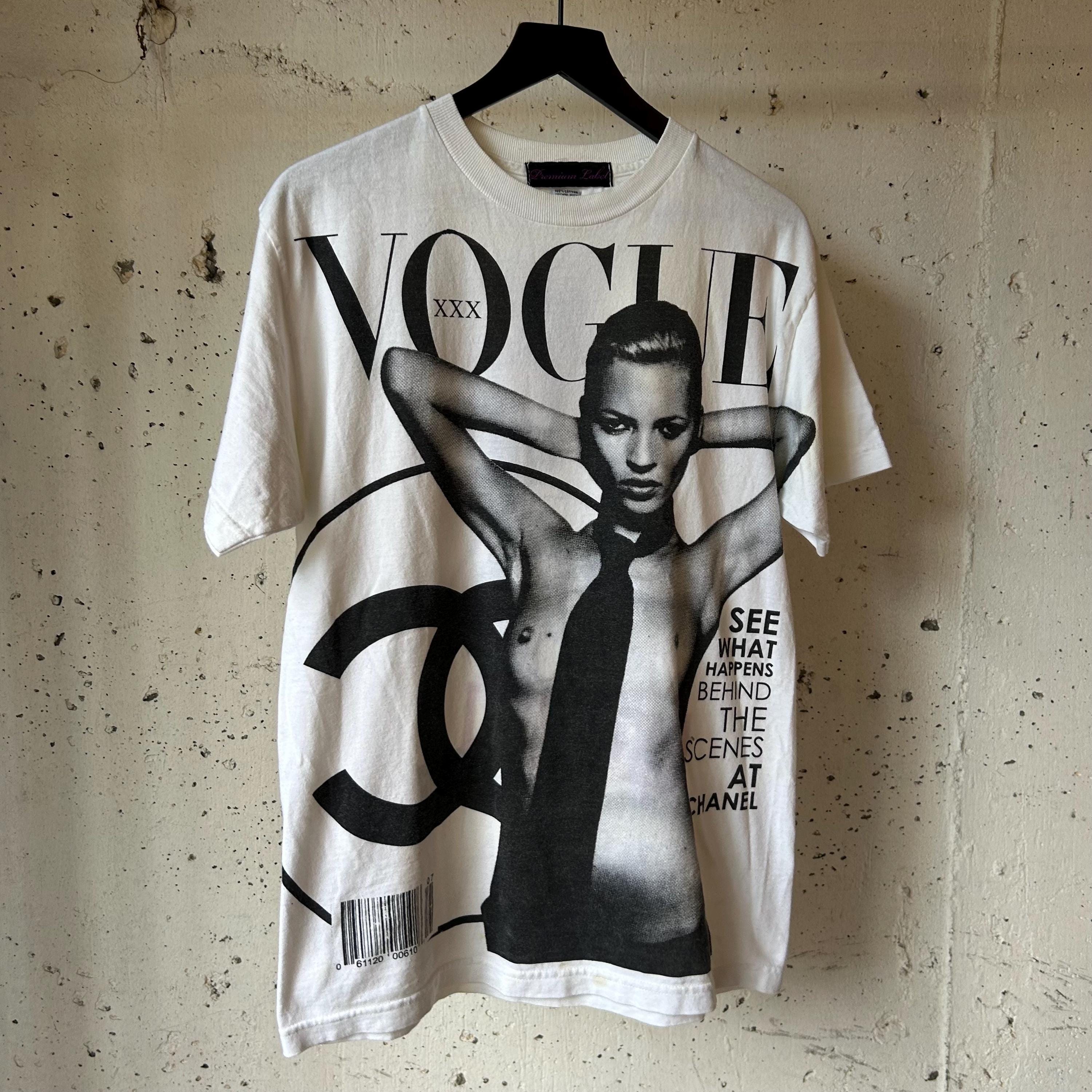 Vintage chanel t shirt - Etsy 日本