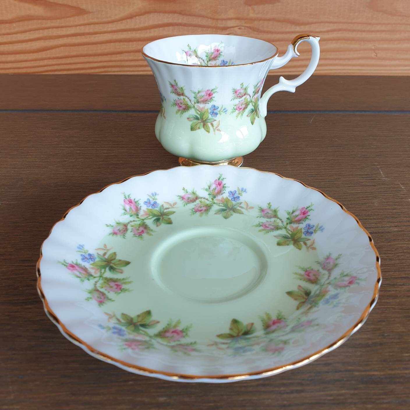 Royal Albert / verzamelbeker / september - settembre / 1 kop - 1 schotel/bone china / groot