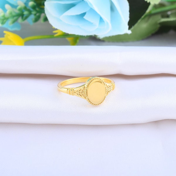 Dainty Signet Ring - Oval Shape Signet Ring - Engravable Signet Ring - Antique Signet Ring - Custom Signet Ring - Minimalist - 925 Silver