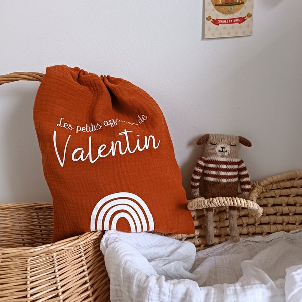 Sac pour crèche nounou avec prénom pochon pochette sac rangement gaze de coton terracotta brique