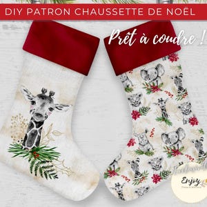 Peut inclure: Deux patrons de chaussettes de Noël avec un motif de girafe et divers animaux de la savane. Les chaussettes sont blanches avec un revers rouge et un fond beige. Le texte "Prêt à coudre!" est imprimé sur l'image.