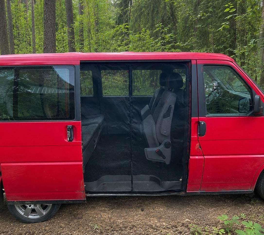 Magnetic Bug Mesh Screen Compatible With VW T4 Eurovans in BLACK