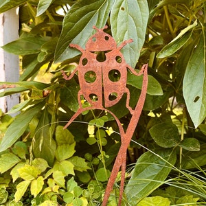 Ladybug Plant Stake - Yard Decoration - Metal Ornaments for Plant Pot - Home Decor - Garden Art - Flower Pot - Outdoor Art