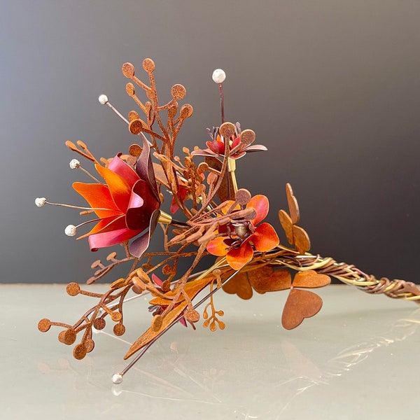 Mini sculpture de bouquet - motif floral et floral en métal rouillé - oeuvre d'art en métal rustique d'intérieur - cadeau de décoration d'intérieur - cadeau d'anniversaire