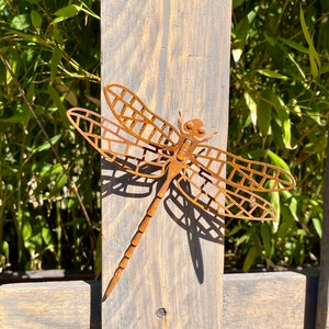 Dragonfly Sculpture Wall Decor Rusty Garden Art Outdoor Ornaments Metal Yard Animals Rusted Metal Stake Patio Furniture image 3
