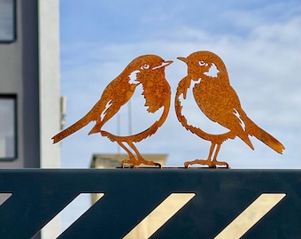 Metal Robin Pair Birds – Garden Art Fence Topper