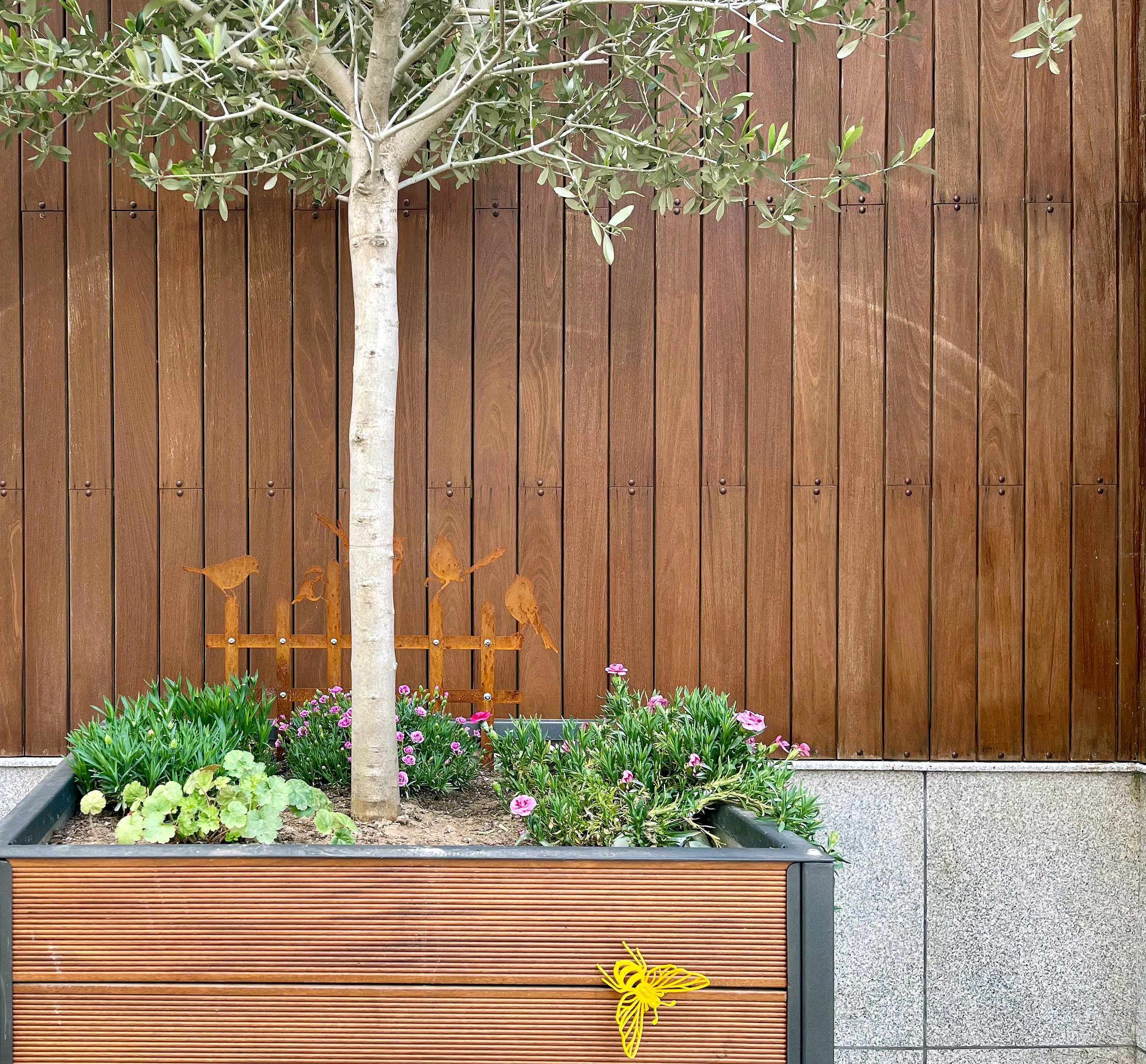 4/5 pezzi / set Silhouette di uccelli in metallo arruggino Ornamenti per recinzione da giardino Real-like Country Yard Artigianato d'arte in metallo Decorazione di giardinaggio per uccelli  15