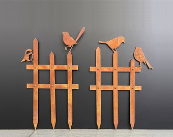 Oiseaux sur une clôture - design créatif pour votre cache-pot I ornements rouillés - décoration de jardin - sculpture d'oiseau en métal rouillé - oeuvre d'art dans la cour extérieure