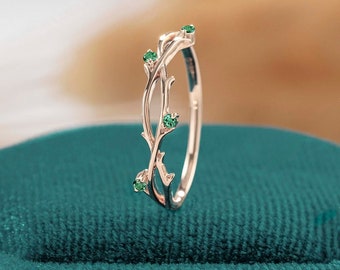 Fede nuziale rotonda verde smeraldo Fede nuziale Dainty Brach Fede nuziale ispirata alla natura in oro 14k