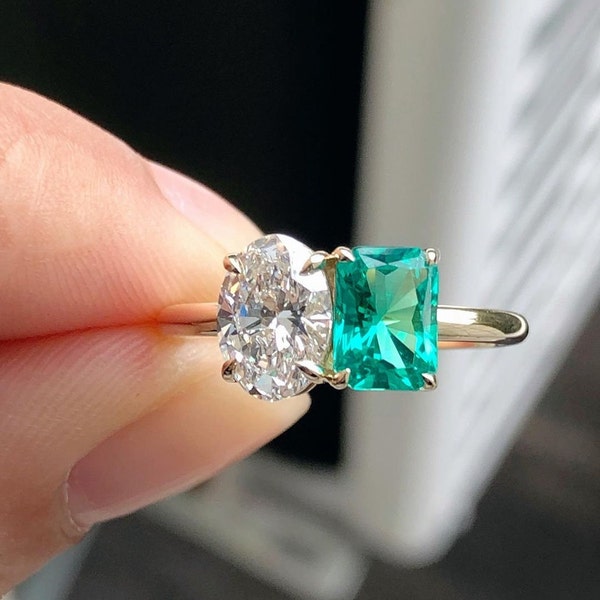 2 Stone Engagement Ring 14K Moissanite Trendy Toi Et Moi Statement Ring Oval &Green Radiant Cut Wedding Ring Moissanite Promise Ring For Her